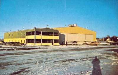 #ad Vintage Flint MI Air General Aviation Terminal 1970s Mint Aircraft Postcard N80 $5.99