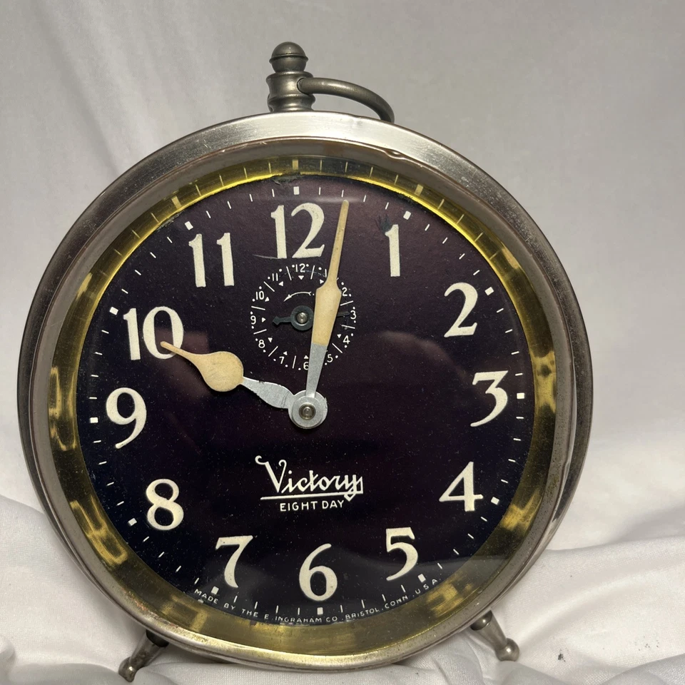 ANTIQUE INGRAHAM Victory Eight Day Peg LEG ALARM CLOCK (READ) - Image 2 of 4