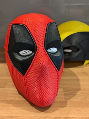 Deadpool tragbarer 3D-gedruckter Maskenhelm. Perfekt für Cosplay oder Display!