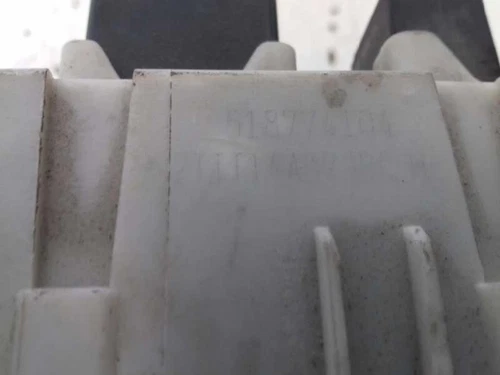 518774104 Caja Reles/Fusibles para FORD TRANSIT CONNECT (TC7) 2523362 - Imagen 2 de 3