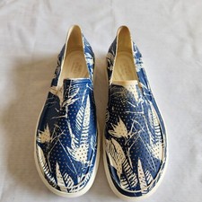 Unisex‎ Ariat Hilo Blue Tropical Floral Canvas Casual Loafer Shoes Mens 9.5D EUC Canvas Loafer Floral Casual Shoes for Men for sale | eBay main image 2