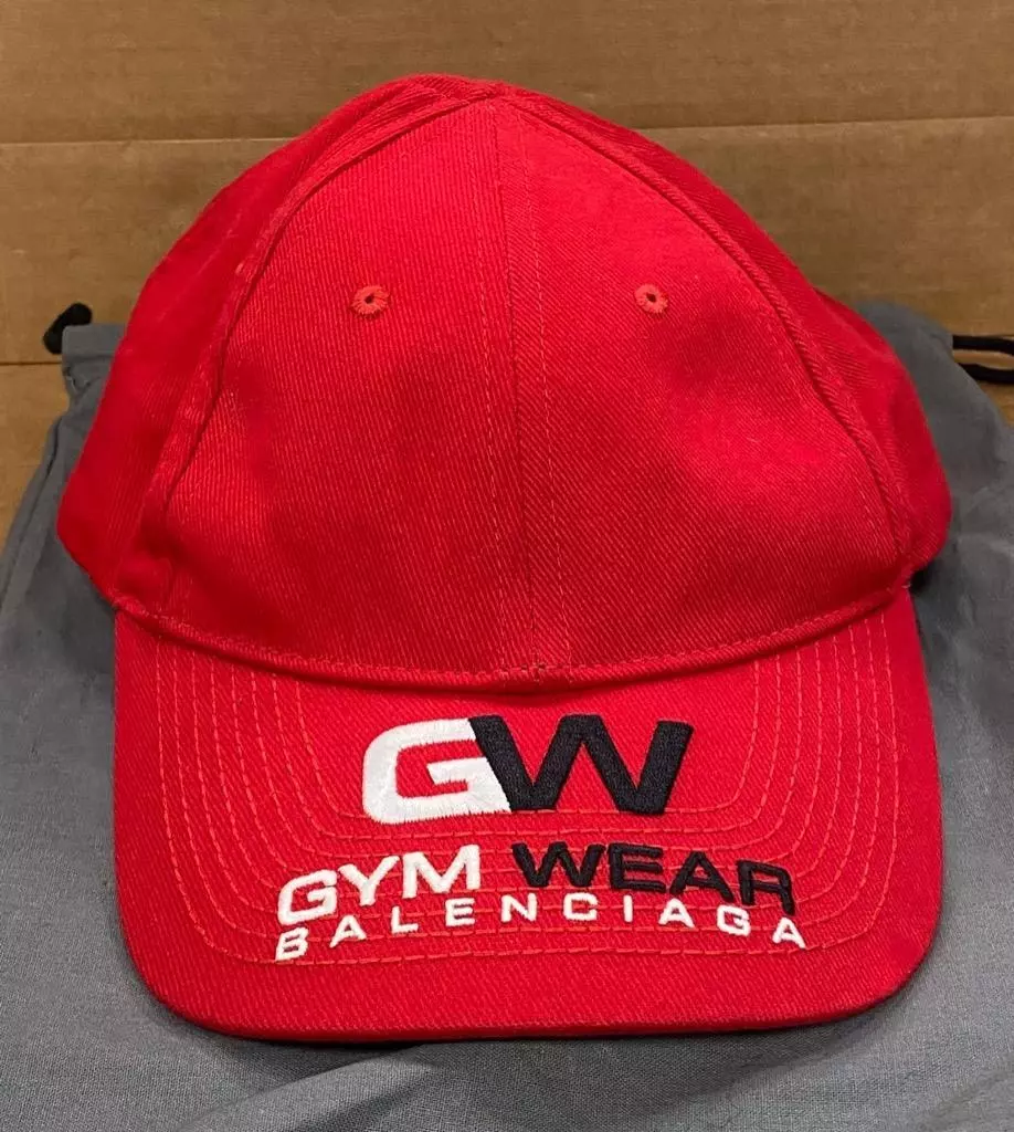 BALENCIAGA GYM WEAR HAT (RED) USED.