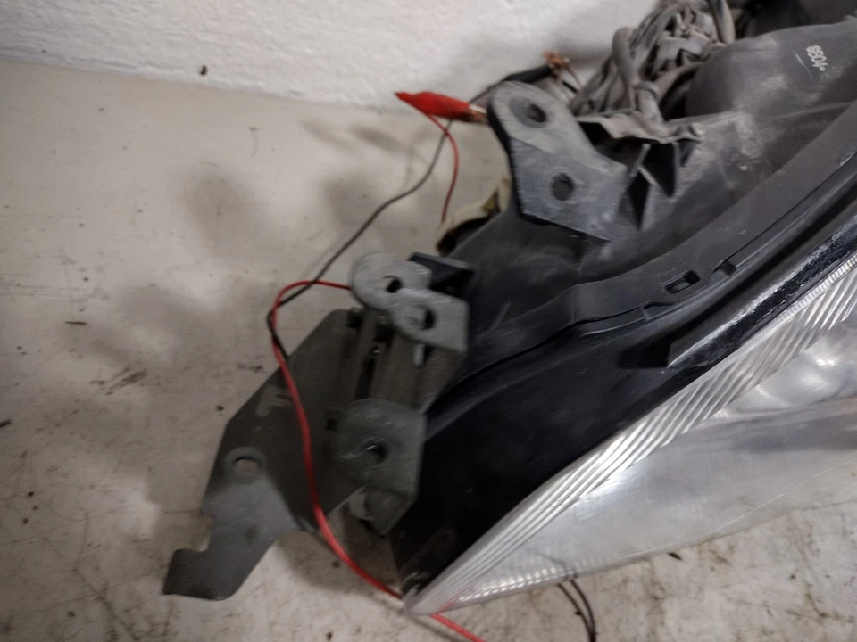 2005 2006 INFINITI Q45 LEFT DRIVER SIDE HEADLIGHT XENON OEM - Image 4 of 4