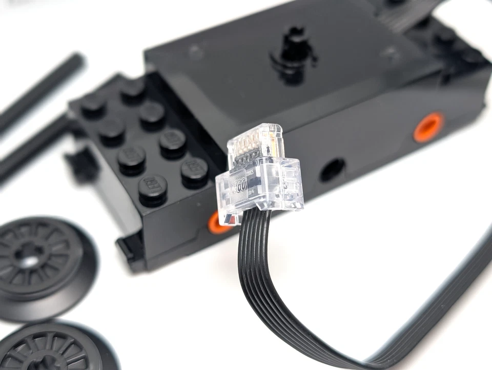 LEGO® 88011 Train Motor, Zug Motor, Powered Up, Eisenbahn mit Achse und Rädern - Bild 3 von 4