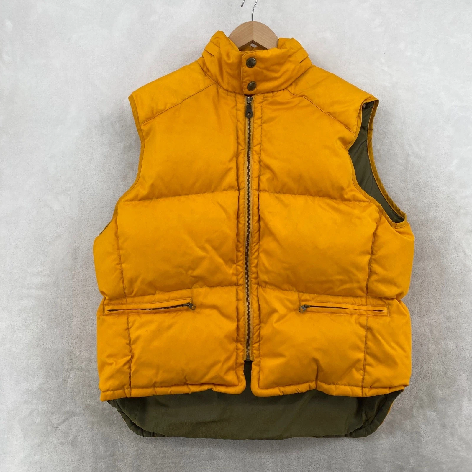 Gap Alpine Country Racing Series Puffer Vest Mens L Yellow Vintage Down Hooded
Opens in a new window