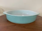 HTF - Vintage PYREX 221 - TURQUOISE Round Cake Pan 8 1/4"