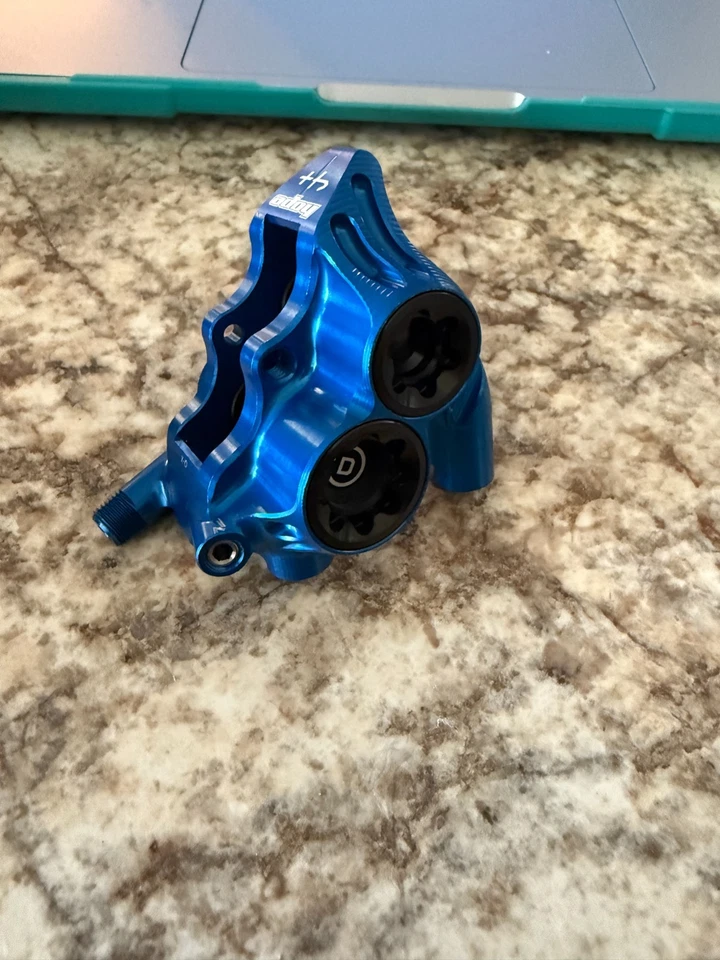 Hope Disc Brake Caliper RX4+ Rear FM+20 DOT Blue - Image 2 of 3