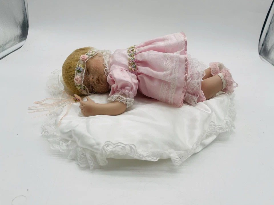 Muñeca de cerámica Reborn - Muñeca bebé realista con caja Foto 2 de 4