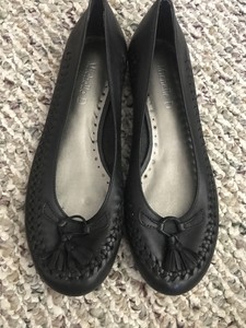 black flat shoes size 6