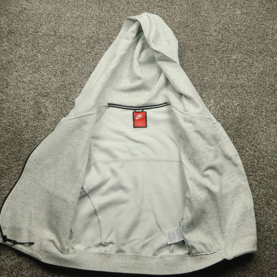 Nike Tech Fleece Sleeveless Hoodie Gray Full Zip Lightweight Vest Mens - Image 3 of 4