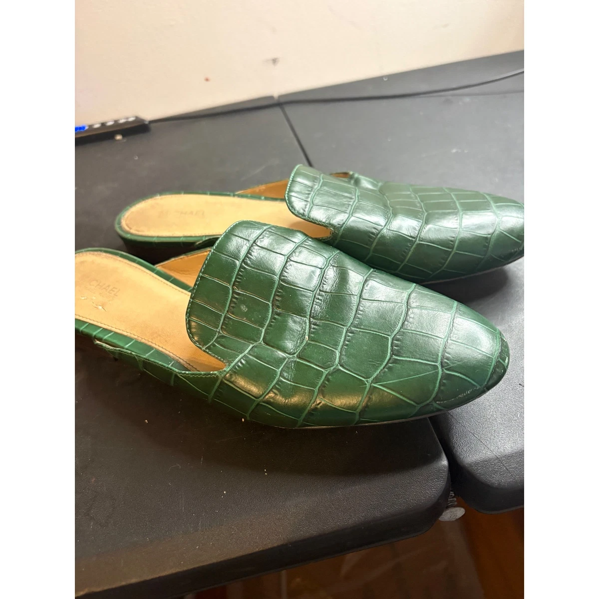 MICHAEL KORS グリーンミュール 25+ Michael Kors Green Flats for Women for sale | Updated Oct 2026
