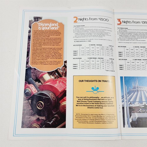 7 Vintage Photos 1963 Disneyland Marineland 1980 Vacation Magazine 1982 Cards - Picture 4 of 10