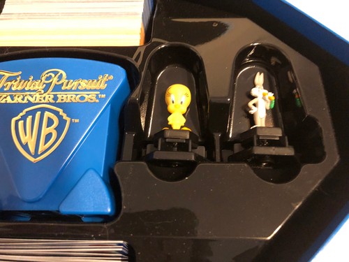 Warner Bros. Trivial Pursuit All-Family Edition Game 1999 Complete Hasbro - Picture 9 of 9