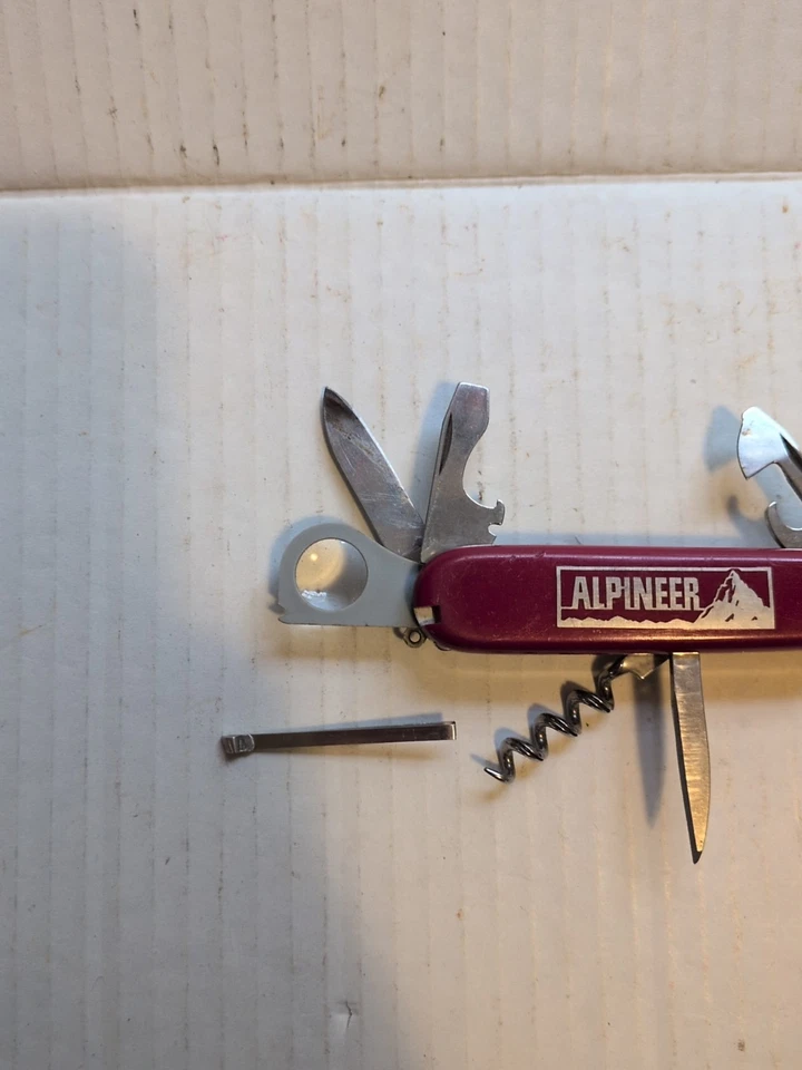 Rare Victorinox Alpineer Switzerland Stainless Rostfrei Officer Suisse Knife  - Image 3 of 4