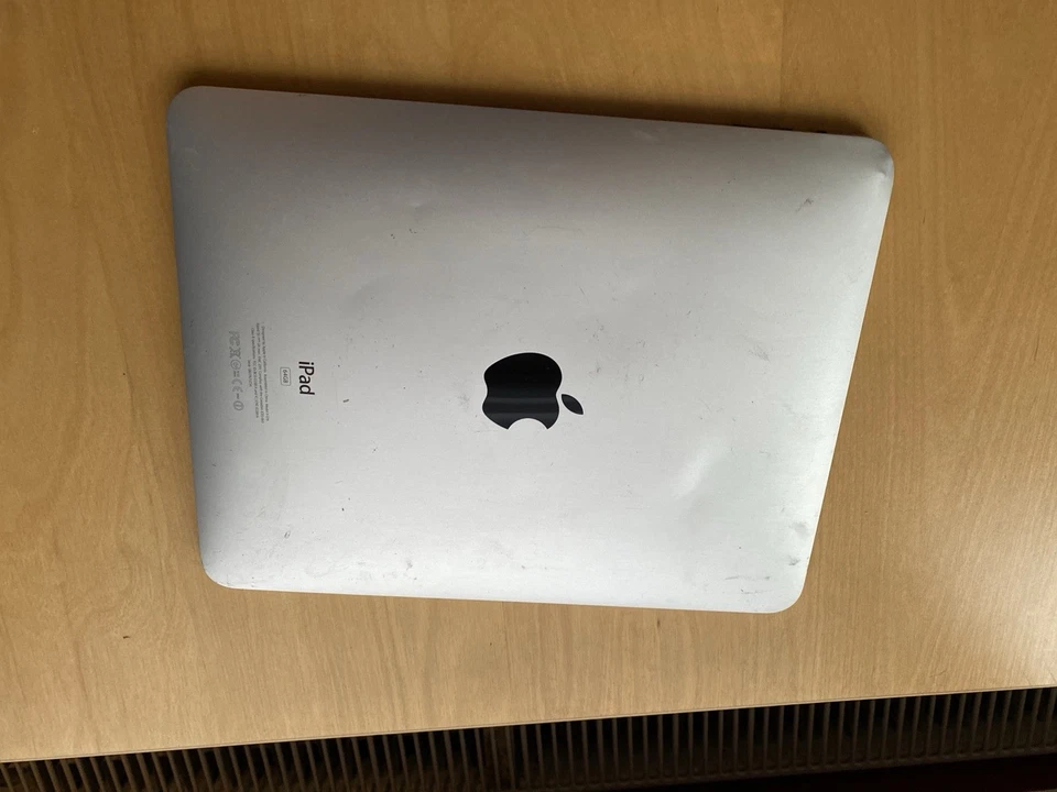 Apple iPad (1st generation) · 64GB · Wi-Fi, Foto 2 von 5