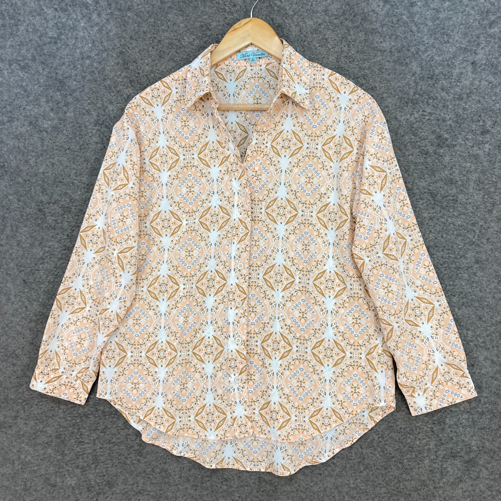 Mint Vanilla Womens Floral Button Up Blouse Size 6 Long Sleeve 14211