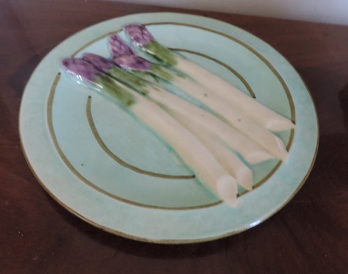 Vintage French Relief Molded Majolica Asparagus Plate FFAS Made in France - 第 4/9 張圖片