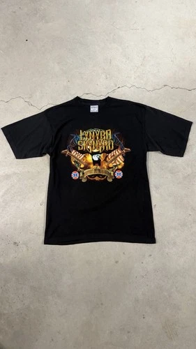Vintage 2002 Lyrnd Skynrd concert shirt size large. 2000s vintage concert t-shirt, vintage, size L, single stitch, B+ condition