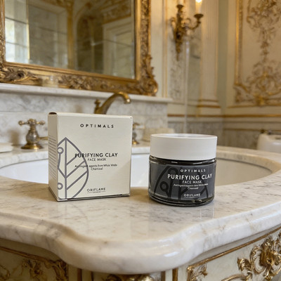 Oriflame Optimals klärende Ton Maske tiefenreinigend Fettige T Zone Aktivkohle