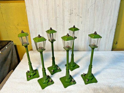 QTY 6 MTH #56 GREEN STREET LAMPS