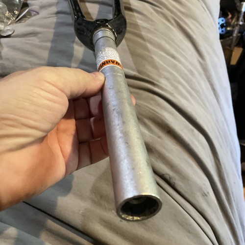 1” Threadless Carbon Fiber Fork 700c - Picture 8 of 17
