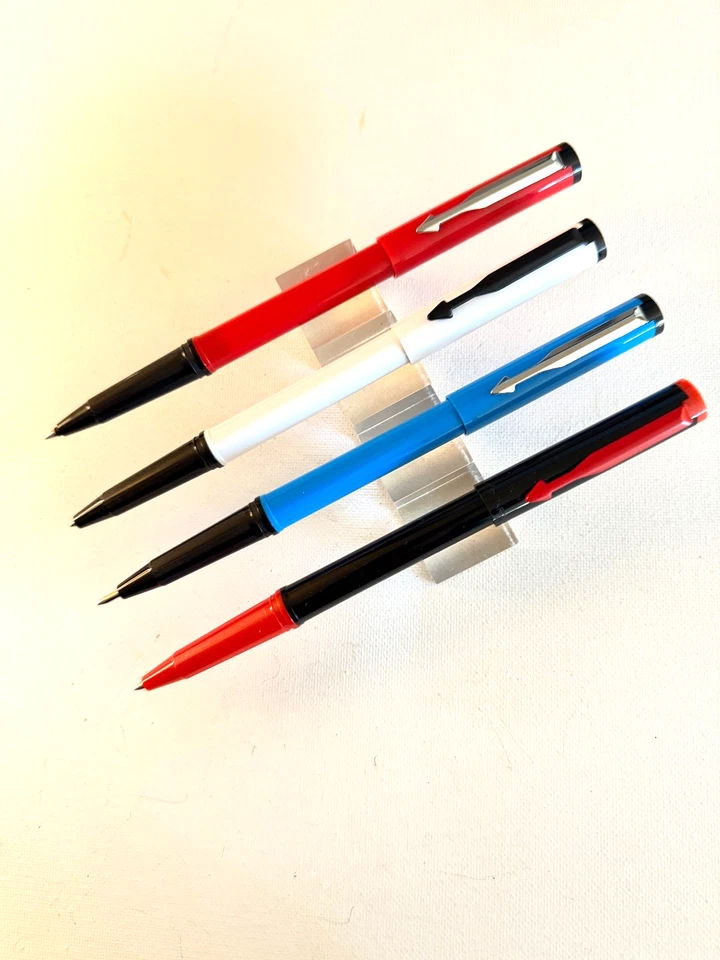 Bolígrafo Choose One moderno Parker Beta.  Elige color excelente estado Foto 4 de 4