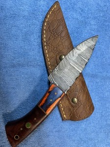8.5" Handmade Damascus Steel Hunting Knife  Wood Handle Fixed Blade
