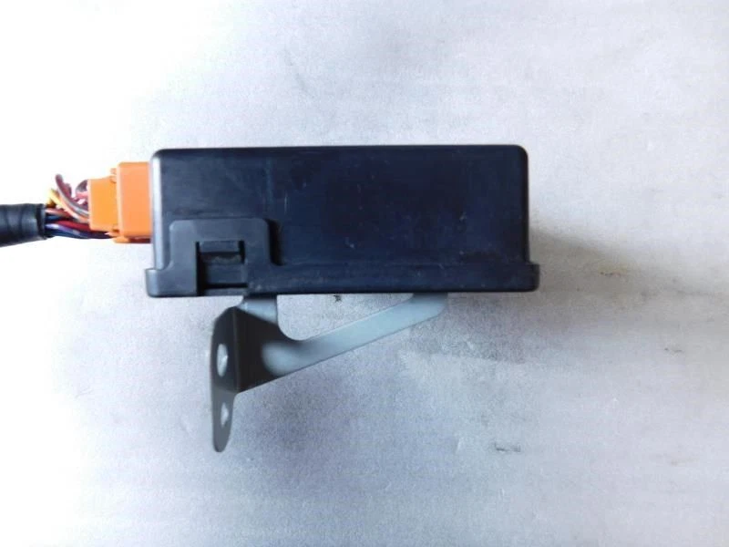 Módulo de control antirrobo Toyota Sienna 1998 89730-08011 uHO-48 Foto 4 de 4