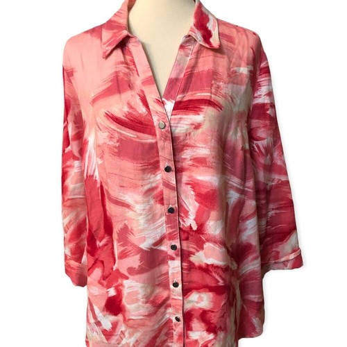 JM Collection Apple Sumi Ink Brush button down blouse silver sleek button front