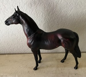 man o war breyer horse