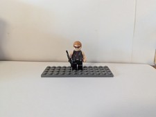 LEGO MARVEL Avengers hawkeye minifigure