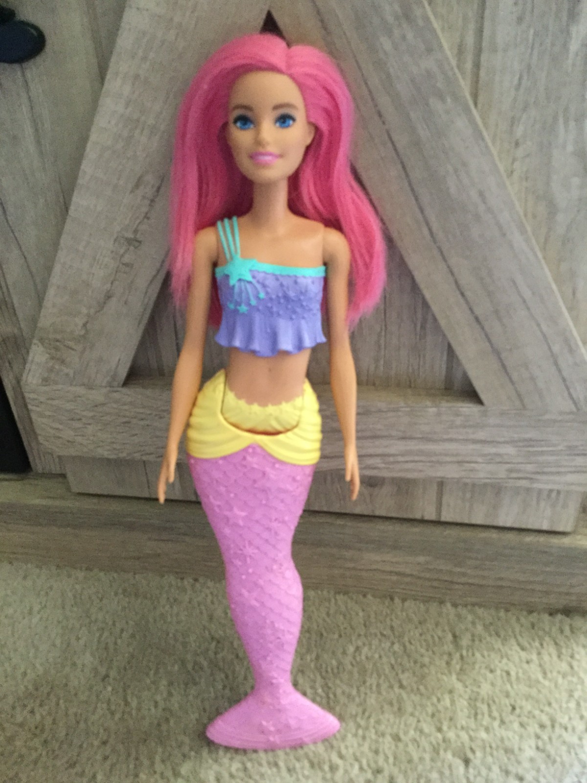 2018 Mattel Dreamtopia Mermaid #GGC09 Barbie Doll Long Hot Pink Hair No Tail