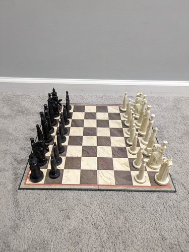 Vtg MCM Medieval Conqueror Sculptured Chess Set Peter Ganine 1962 USA COMPLETE - Picture 5 of 13