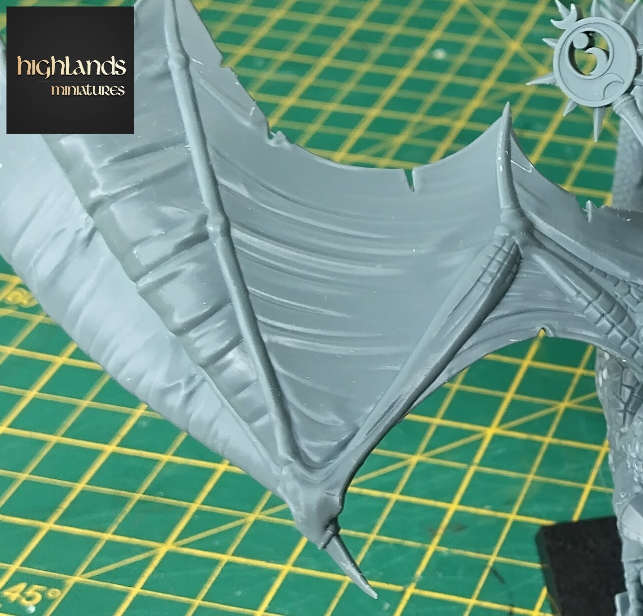 Highlands Miniatures Aegean Elf Dragon Rider, Prince and Mage (base included)