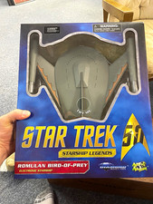 Diamond Select Star Trek Starship Legends Romulan Bird-of-Prey Electronic
