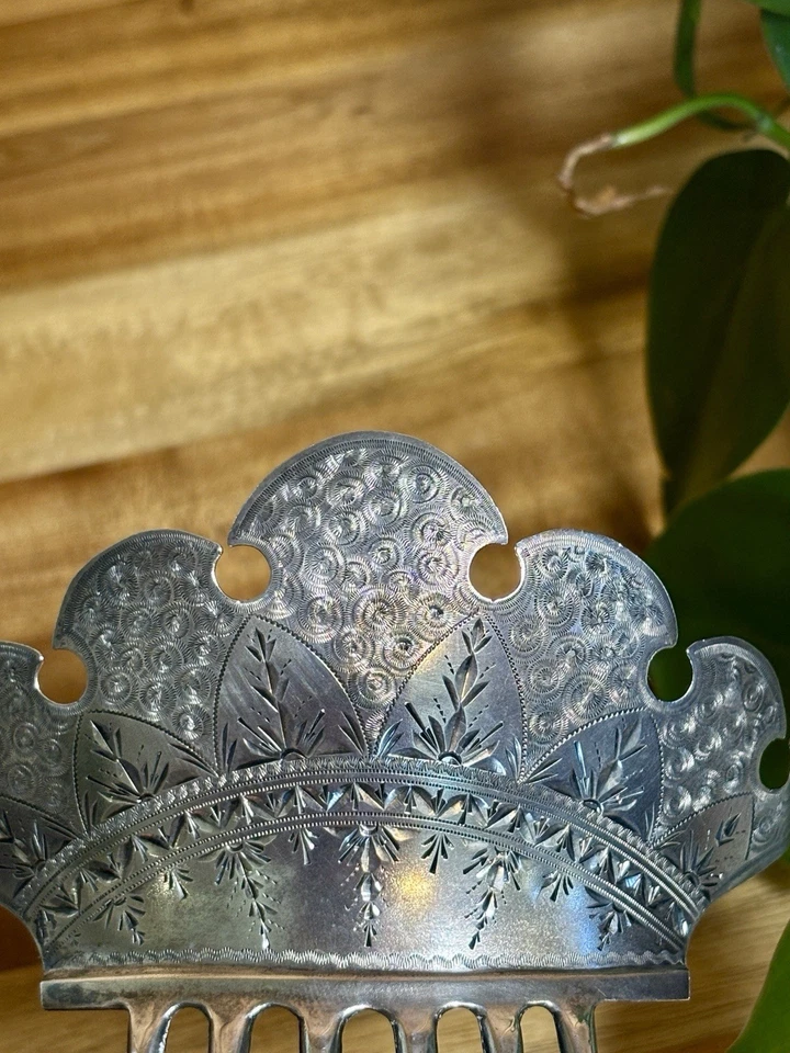 Antiguo peine de pelo Kennard & Jenks de plata de ley c.1876-1880 grabado a mano Foto 4 de 4