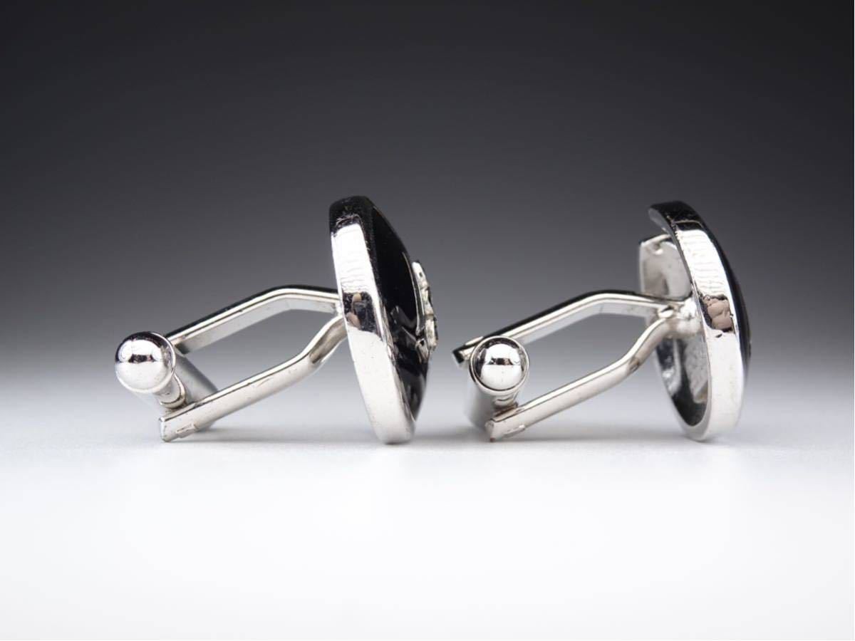 Versace Black Spinel Shell Baroque Cufflinks - Used, Minimal Wear, Elegant De... thumbnail 7