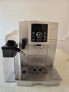 DeLonghi ECAM 23.466 Kaffeevollautomat - Silber