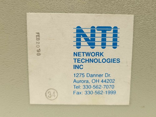 Divisor de video VGA de 16 puertos NTI Network Technologies NTI Vopex-16V-H - Usado - Imagen 3 de 3