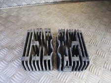 YAMAHA RD125 1E7 ENGINE CYLINDER HEADS