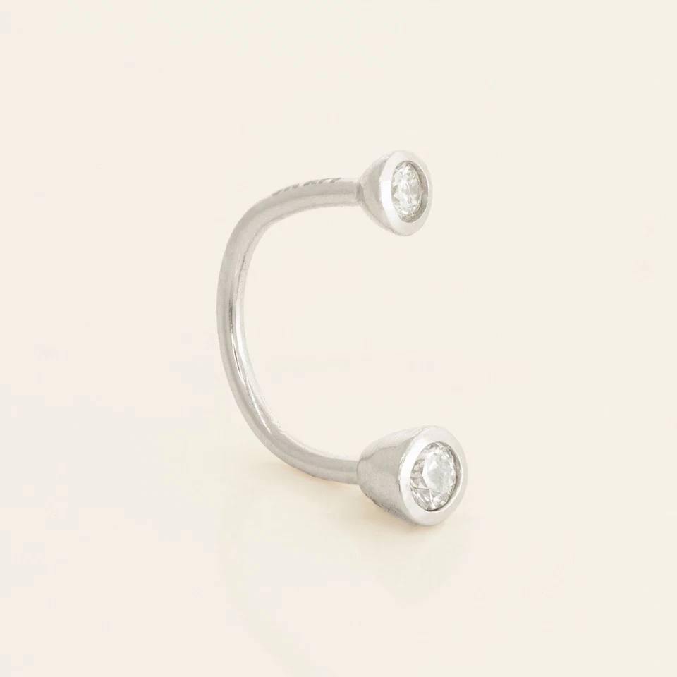 Pendientes de oreja de diamantes de oro macizo de 14 quilates con poste y perno joyería corporal calibre 18 Foto 4 de 4