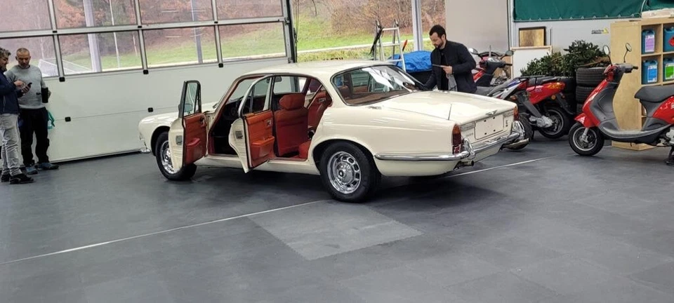Jaguar XJ 6 Oldtimer - Bild 3 von 4