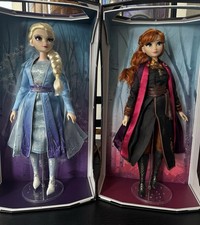 Frozen set Disney Store Le Elsa and Anna Trav...