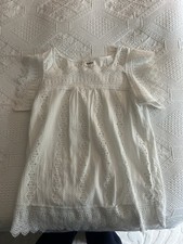 Kindred Women s White Lace Flutter Sleeve Squ...