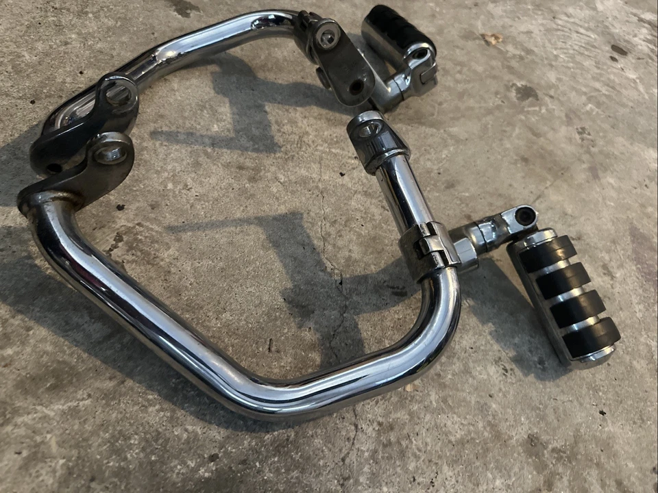 Protectores de choque trasero izquierdo y derecho Yamaha 1996-2001 XVZ1300 Royal Star OEM Foto 3 de 4