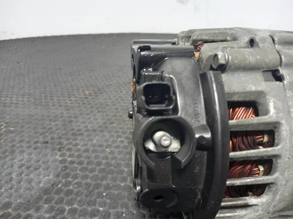 PEUGEOT 308 Alternator 2007-2014 2.0L DW10BTED4 (RHF) 9665617780 - Image 3 of 4