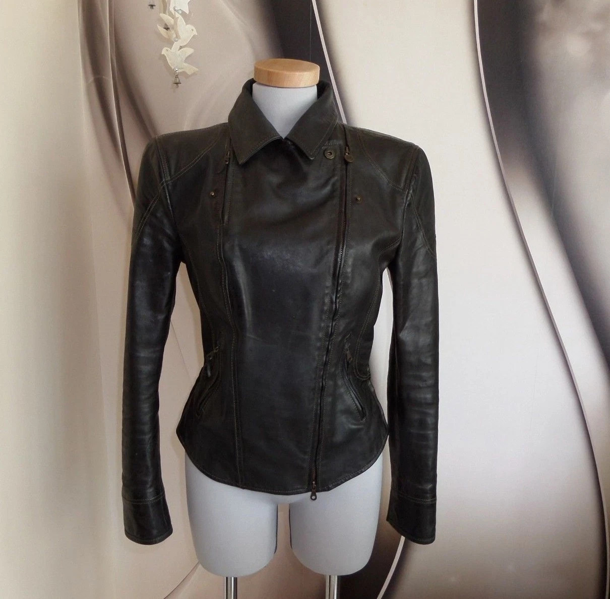MATCHLESS SOHO Leather FITTED BIKER JACKET MADE IN ITALY SIZE 10 on vinted '