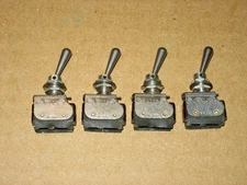 LOT OF 4 MICRO-SWITCH 6AT75-T SPDT TOGGLE SWITCHES (USED) 5 AMPS 125-250 VOLTS