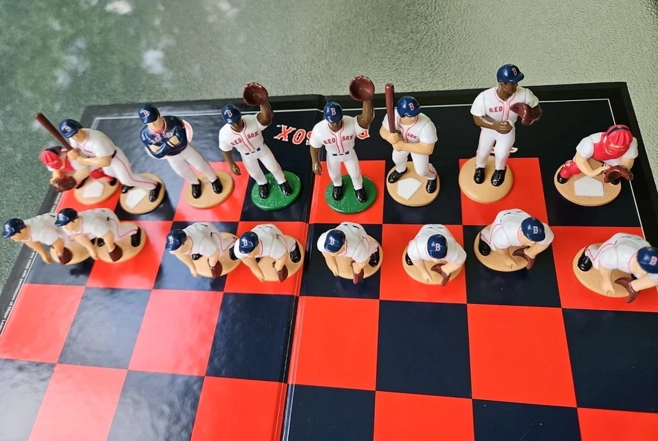 Collector's Edition BOSTON RED SOX vs NY YANKEES Rivalry Chess Set & Game Board - Image 3 of 4