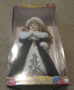 1999 camellia garden collection porcelain doll